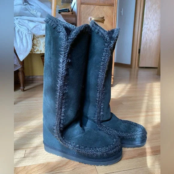 Women's Black Tall Mou Boots - Picture 5 of 7